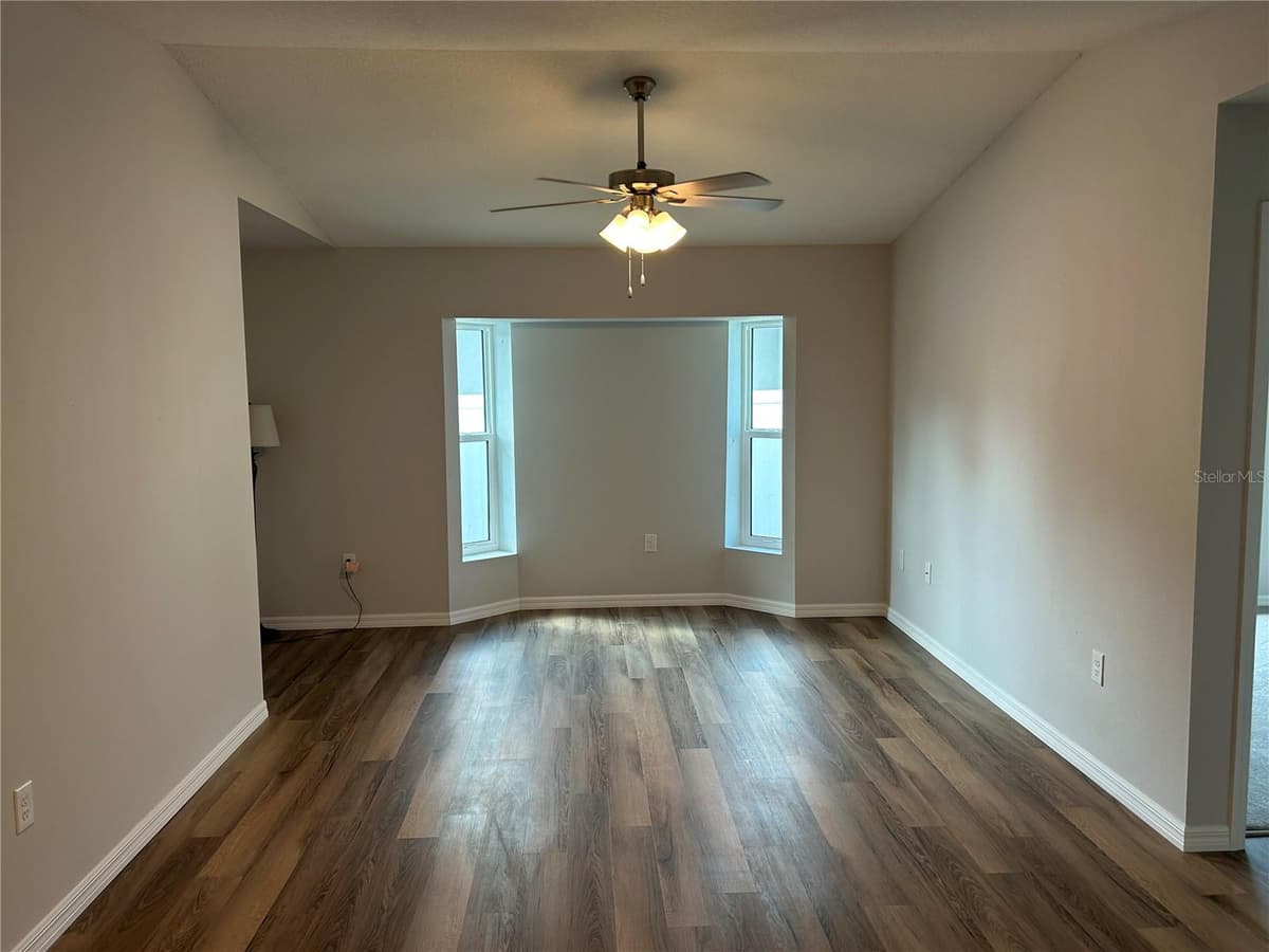 1713 WALDEN COURT — photo 30 of 37