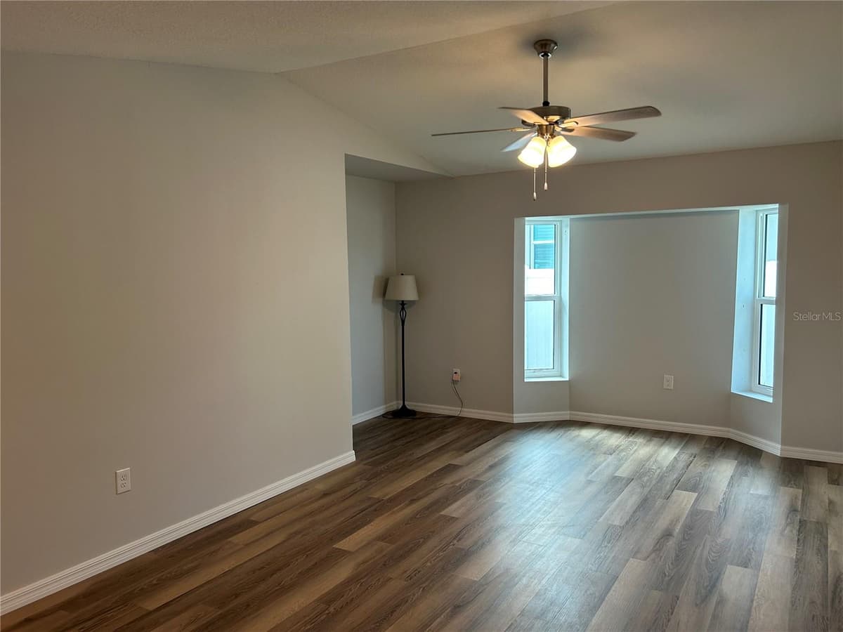 1713 WALDEN COURT — photo 29 of 37