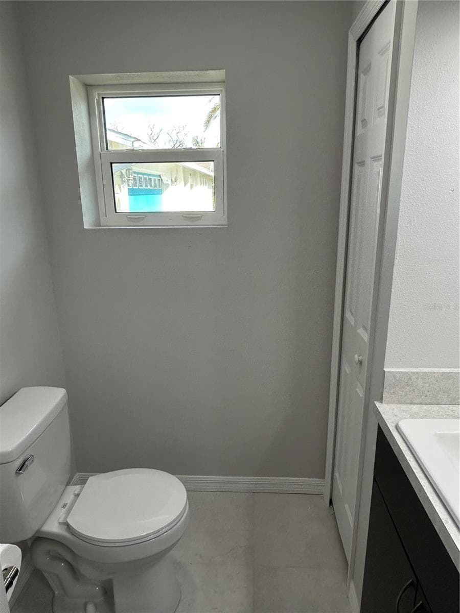 1713 WALDEN COURT — photo 28 of 37