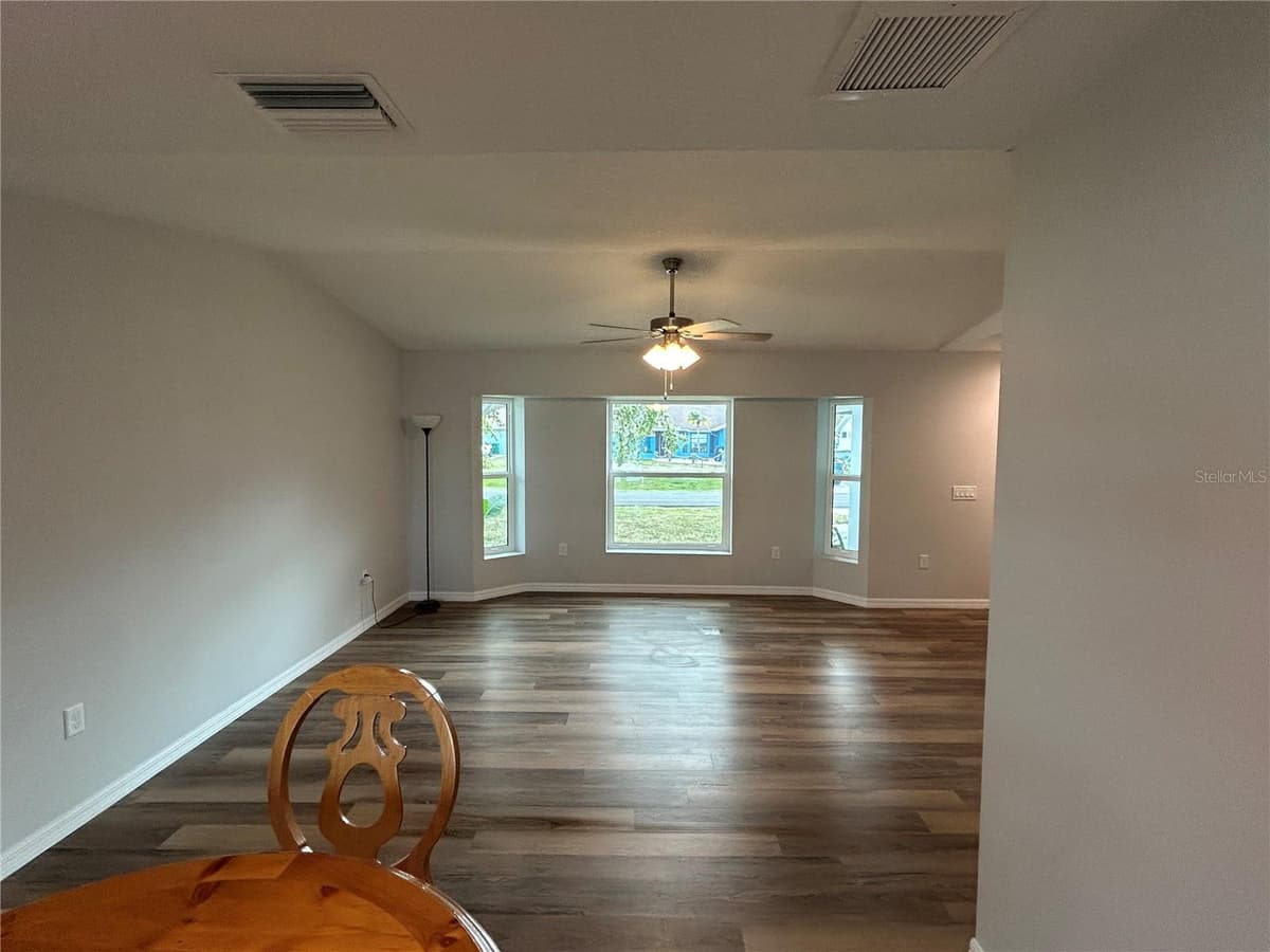 1713 WALDEN COURT — photo 16 of 37
