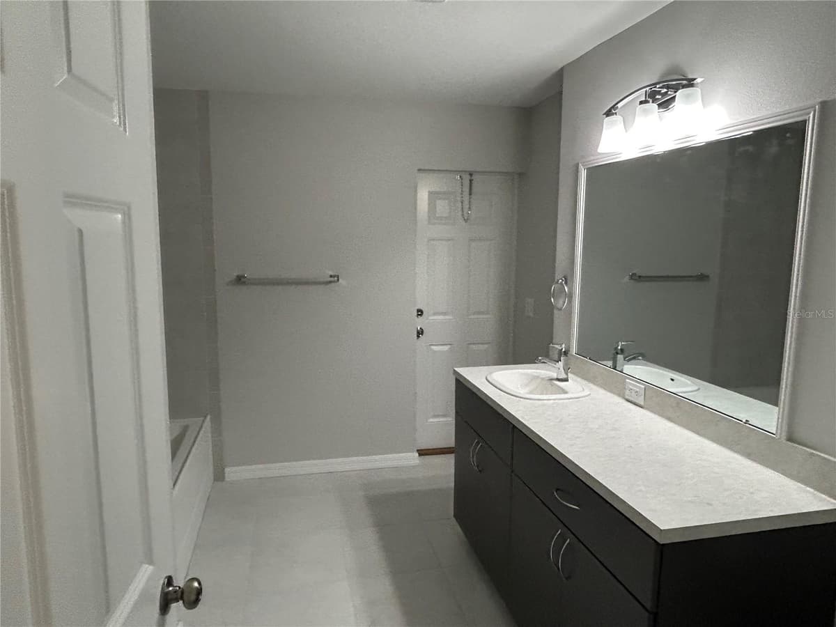 1713 WALDEN COURT — photo 35 of 37