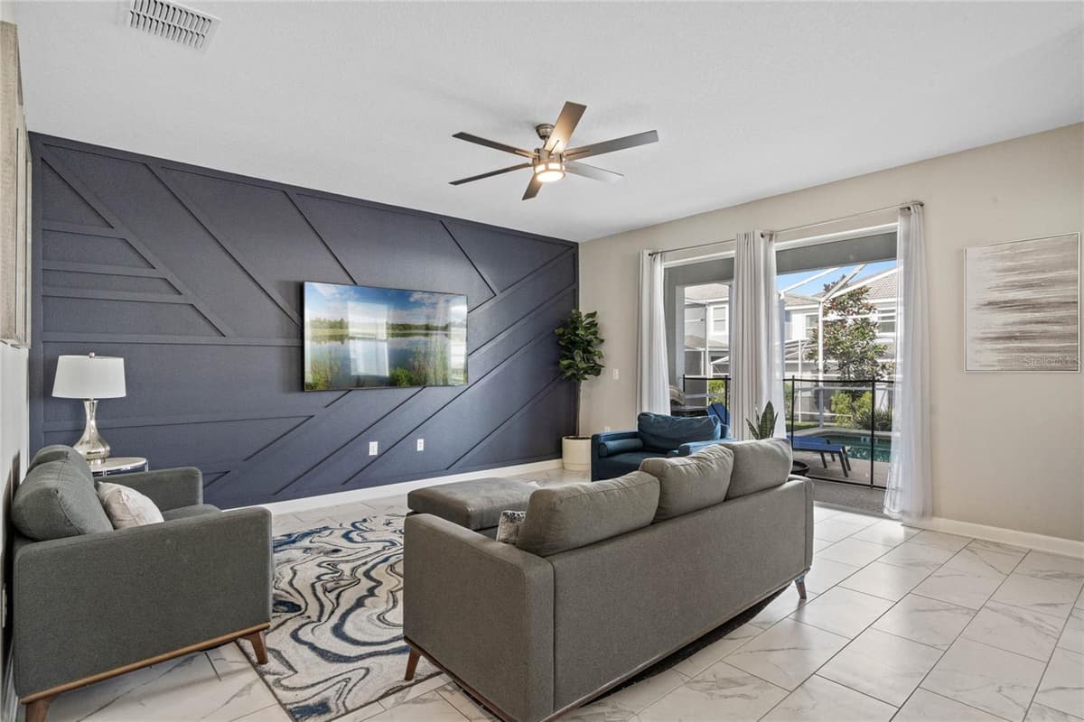 1565 MULLIGAN BOULEVARD — photo 2 of 47