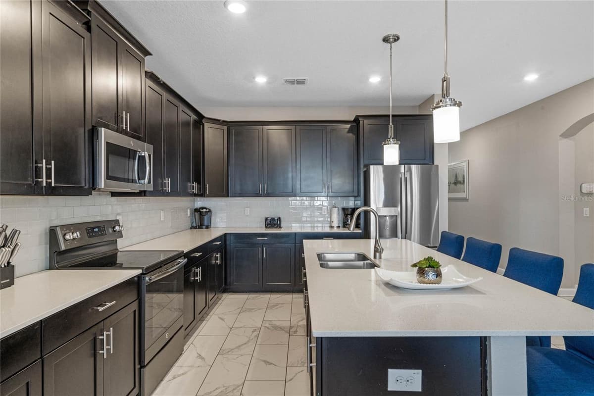 1565 MULLIGAN BOULEVARD — photo 11 of 47