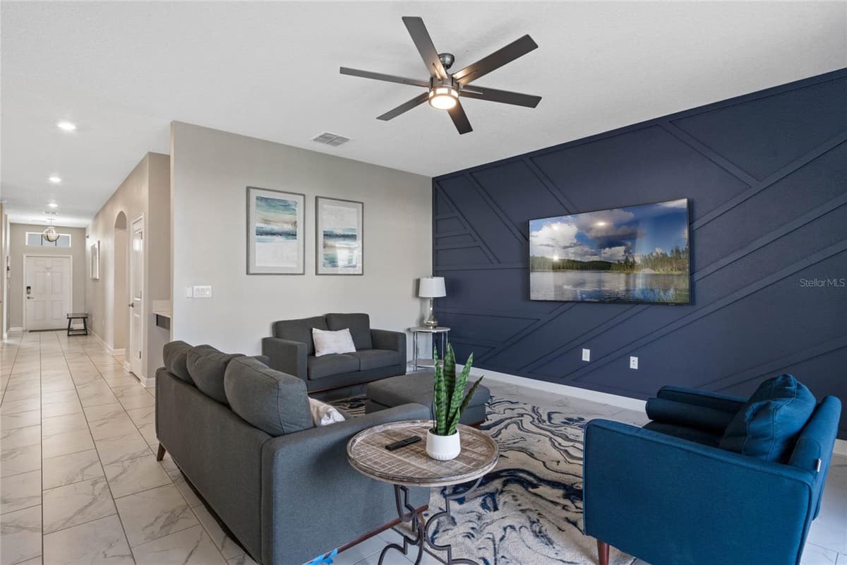 1565 MULLIGAN BOULEVARD — photo 3 of 47