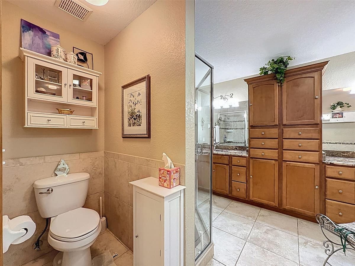 8437 INDIES DRIVE — photo 36 of 62