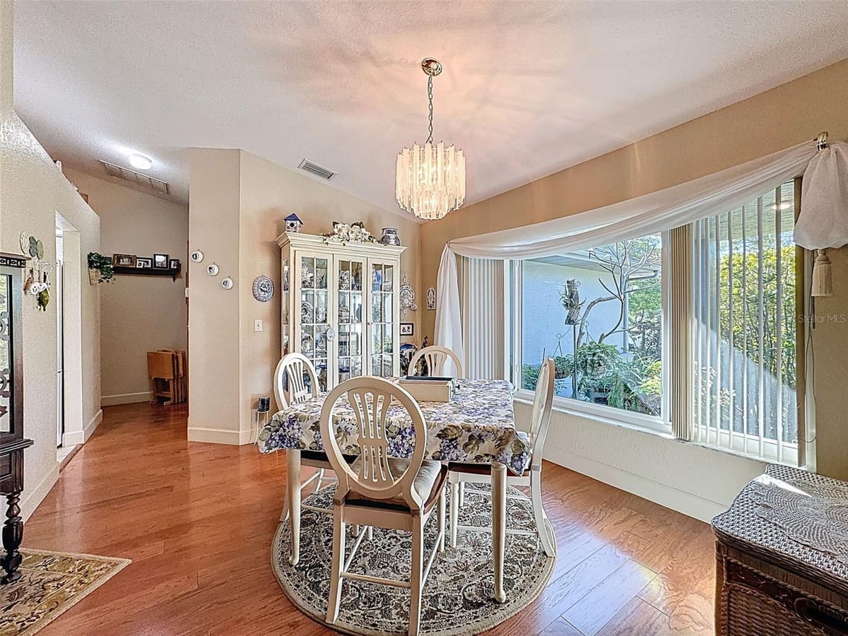 8437 INDIES DRIVE — photo 17 of 62