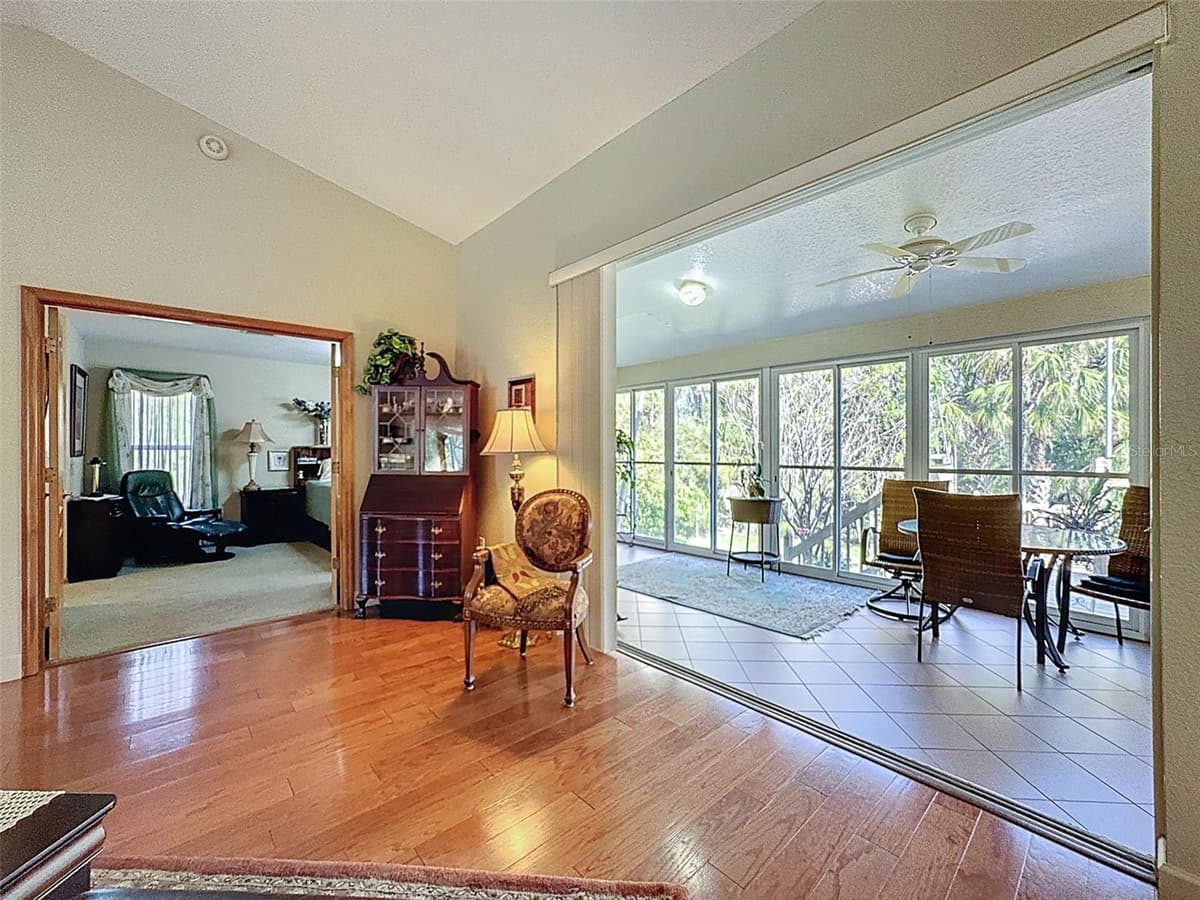 8437 INDIES DRIVE — photo 29 of 62