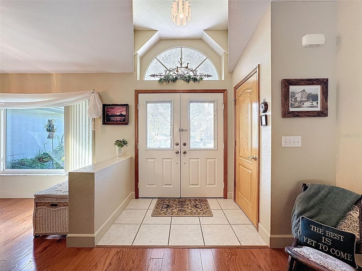 8437 INDIES DRIVE — photo 15 of 62