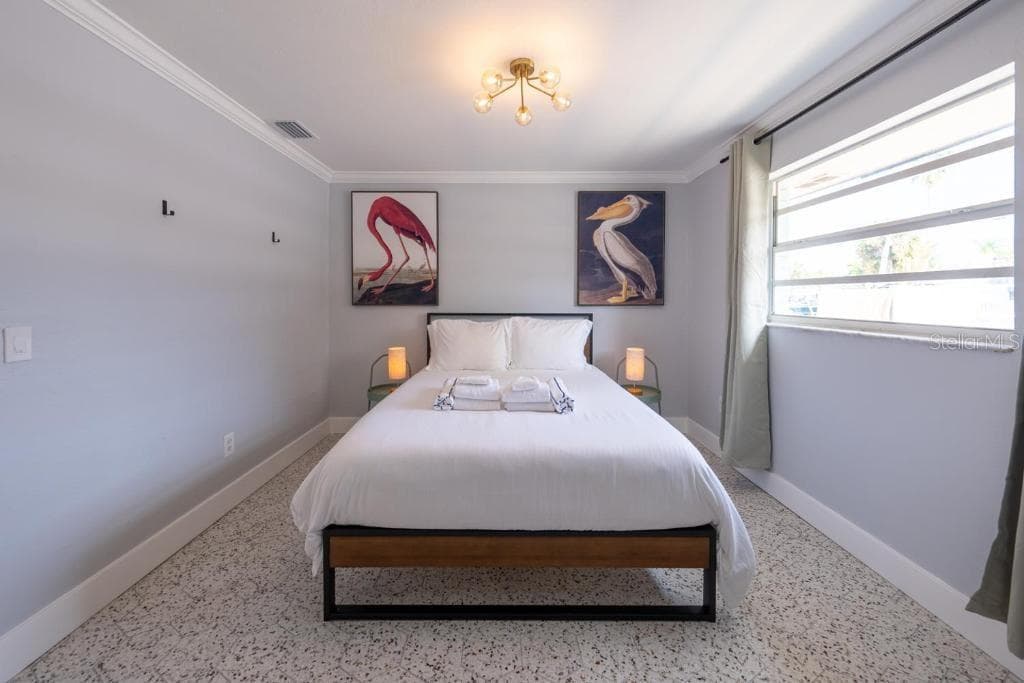 648 POINSETTIA AVENUE — photo 7 of 16