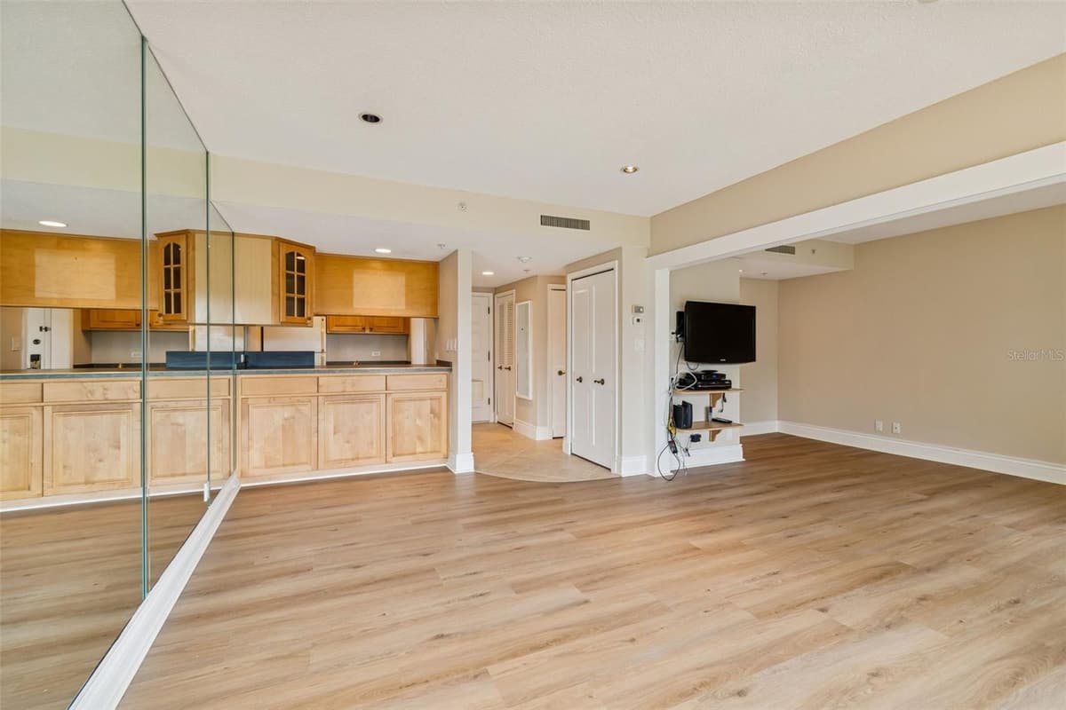 36750 US 19 — photo 15 of 60