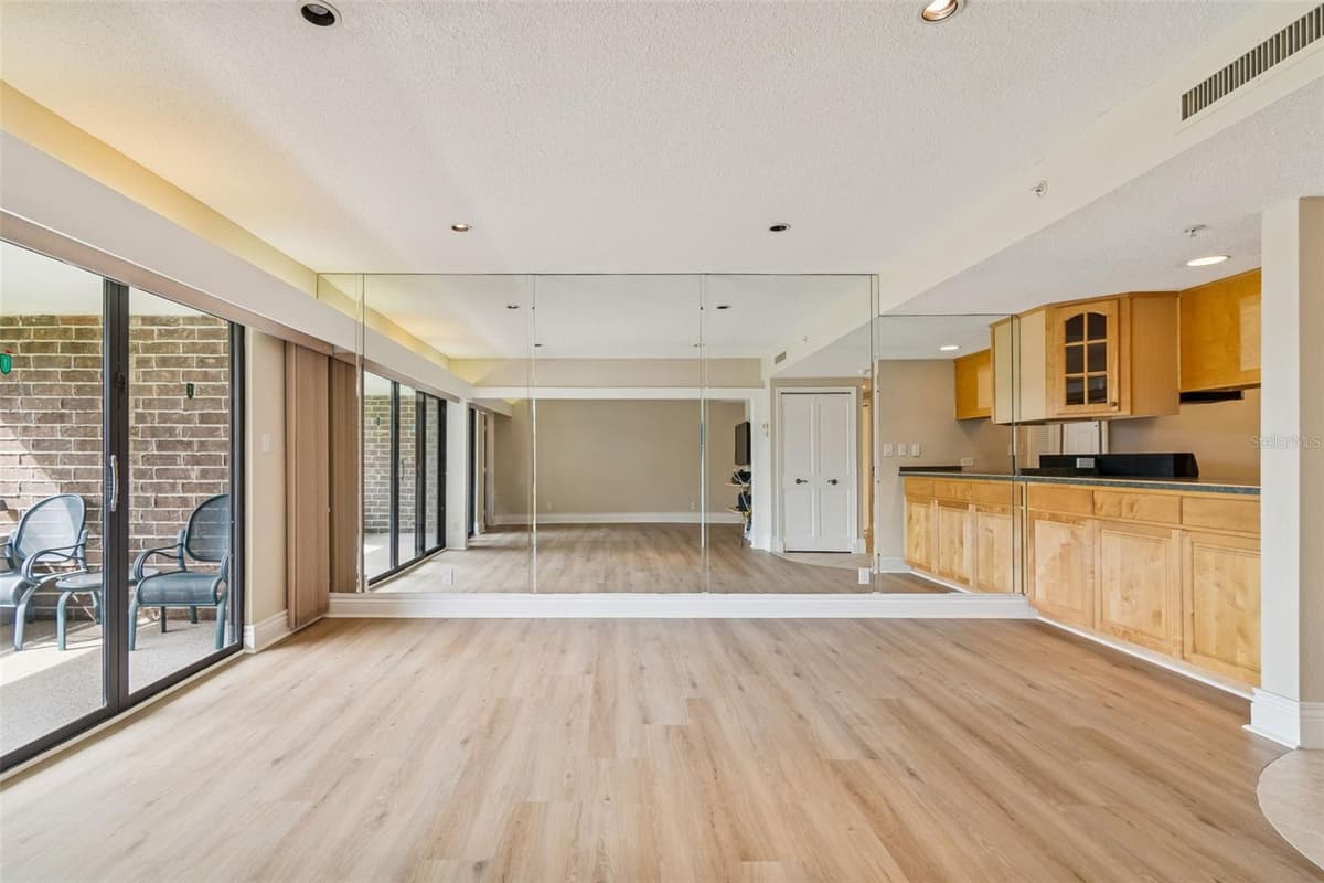 36750 US 19 — photo 14 of 60
