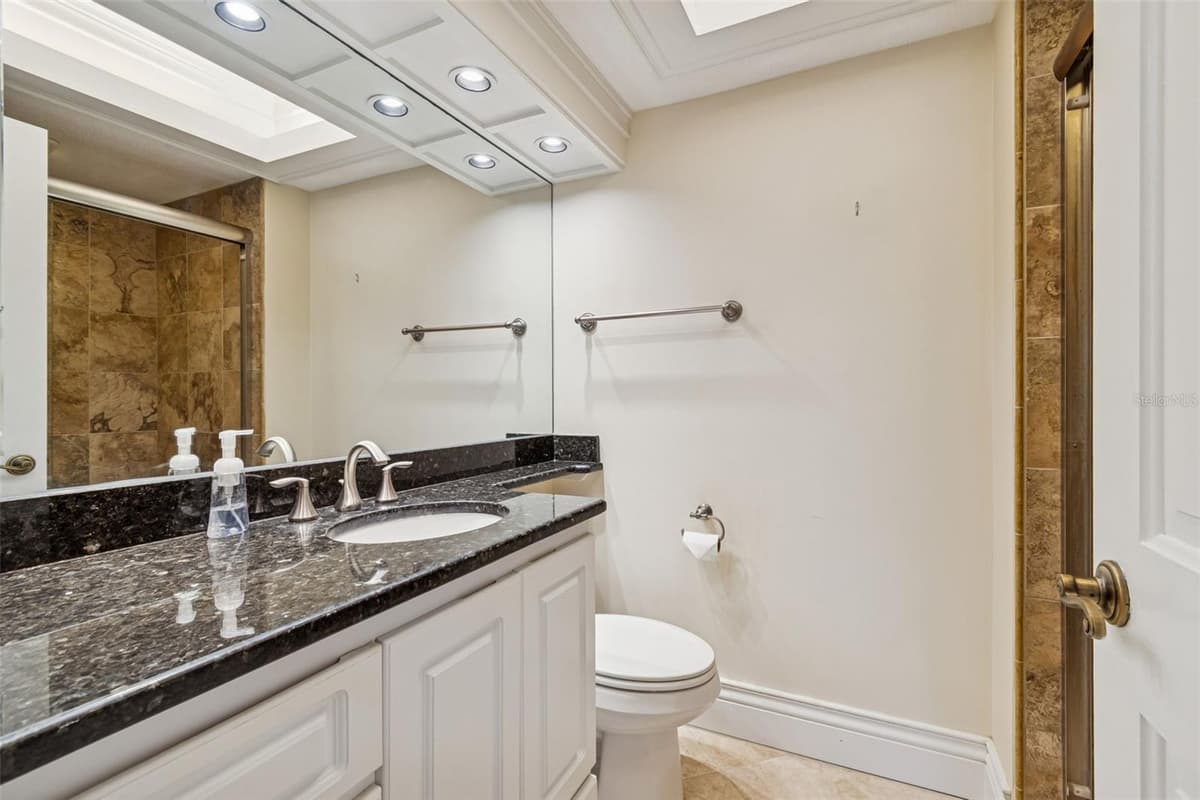 36750 US 19 — photo 23 of 60