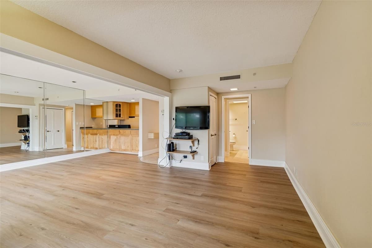 36750 US 19 — photo 20 of 60