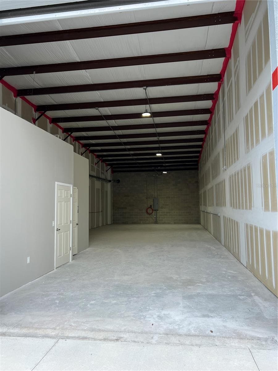 1450 HAMLIN AVENUE — photo 5 of 11