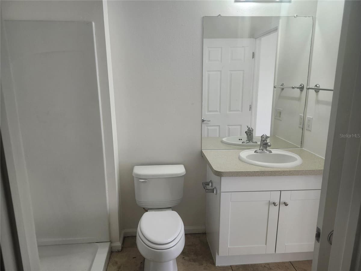14656 WAKE ROBIN DRIVE — photo 8 of 22