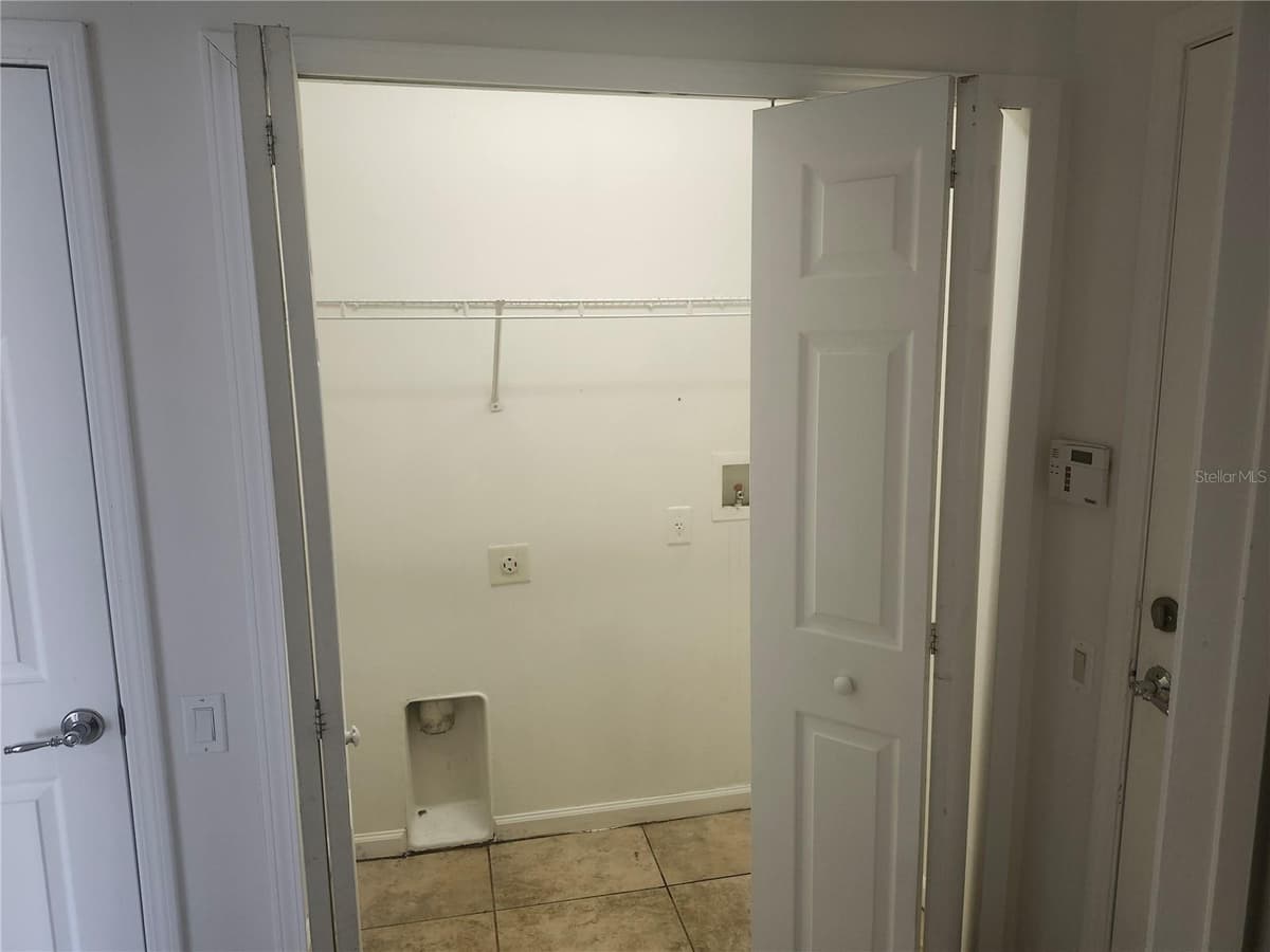 14656 WAKE ROBIN DRIVE — photo 22 of 22
