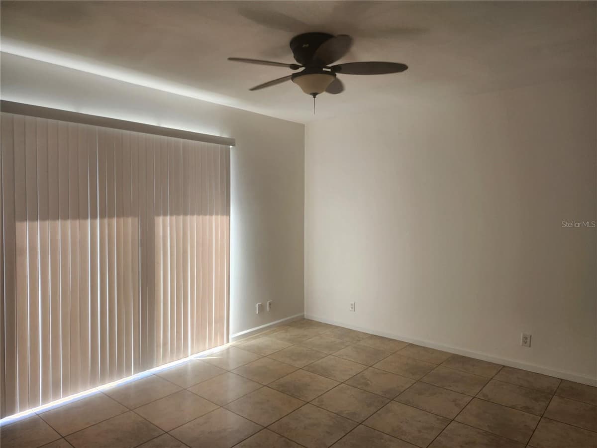 14656 WAKE ROBIN DRIVE — photo 4 of 22