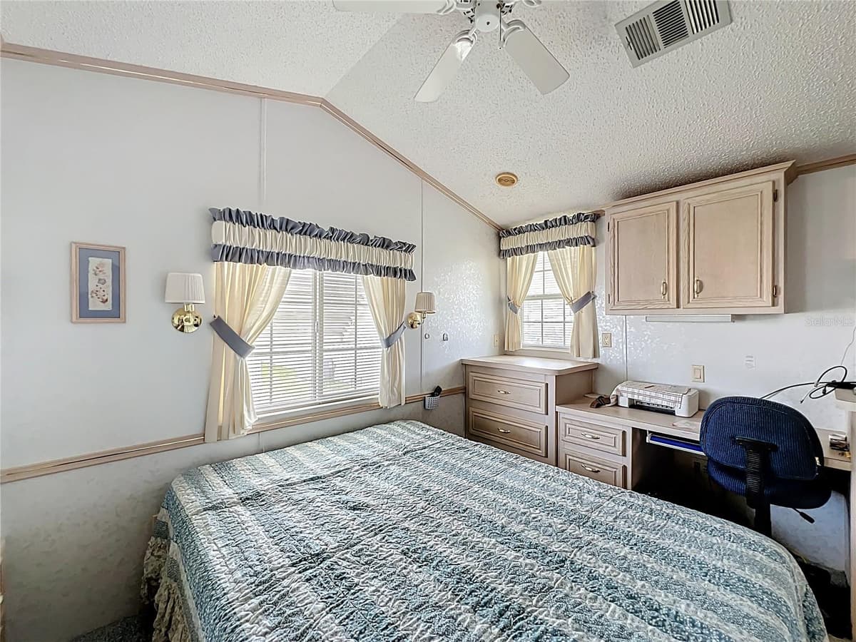 194 BIG PINE AVENUE — photo 17 of 43