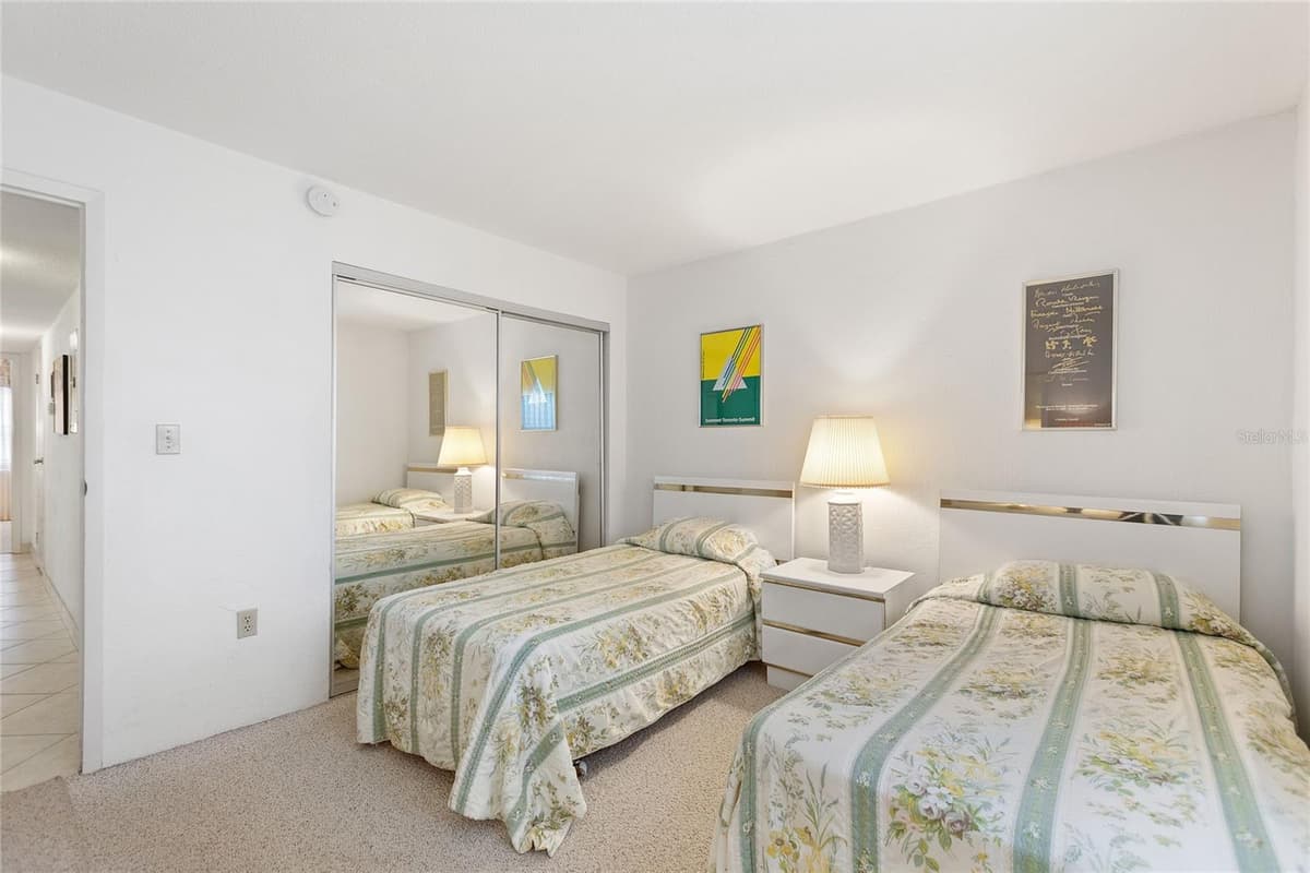 4175 ATLANTIC AVENUE — photo 18 of 32