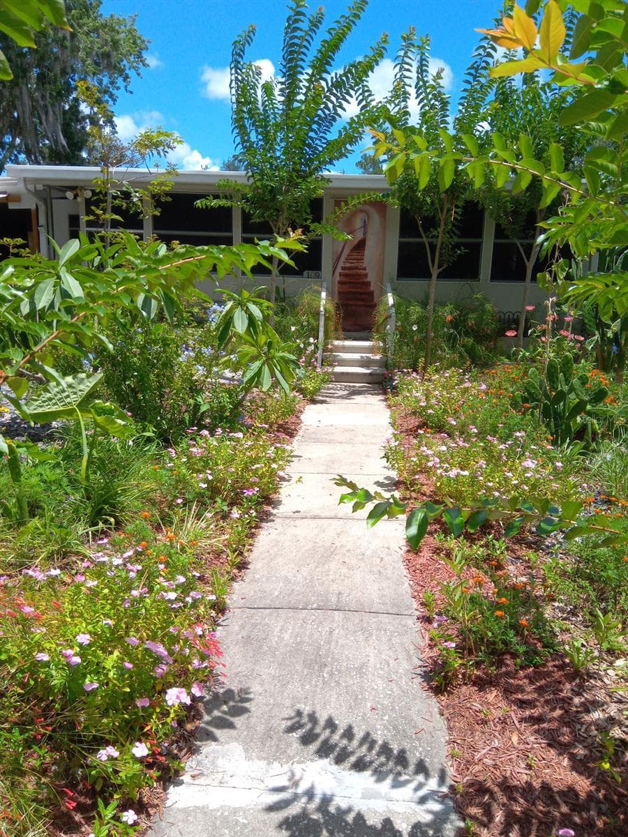 109 FERN DRIVE — photo 3 of 45