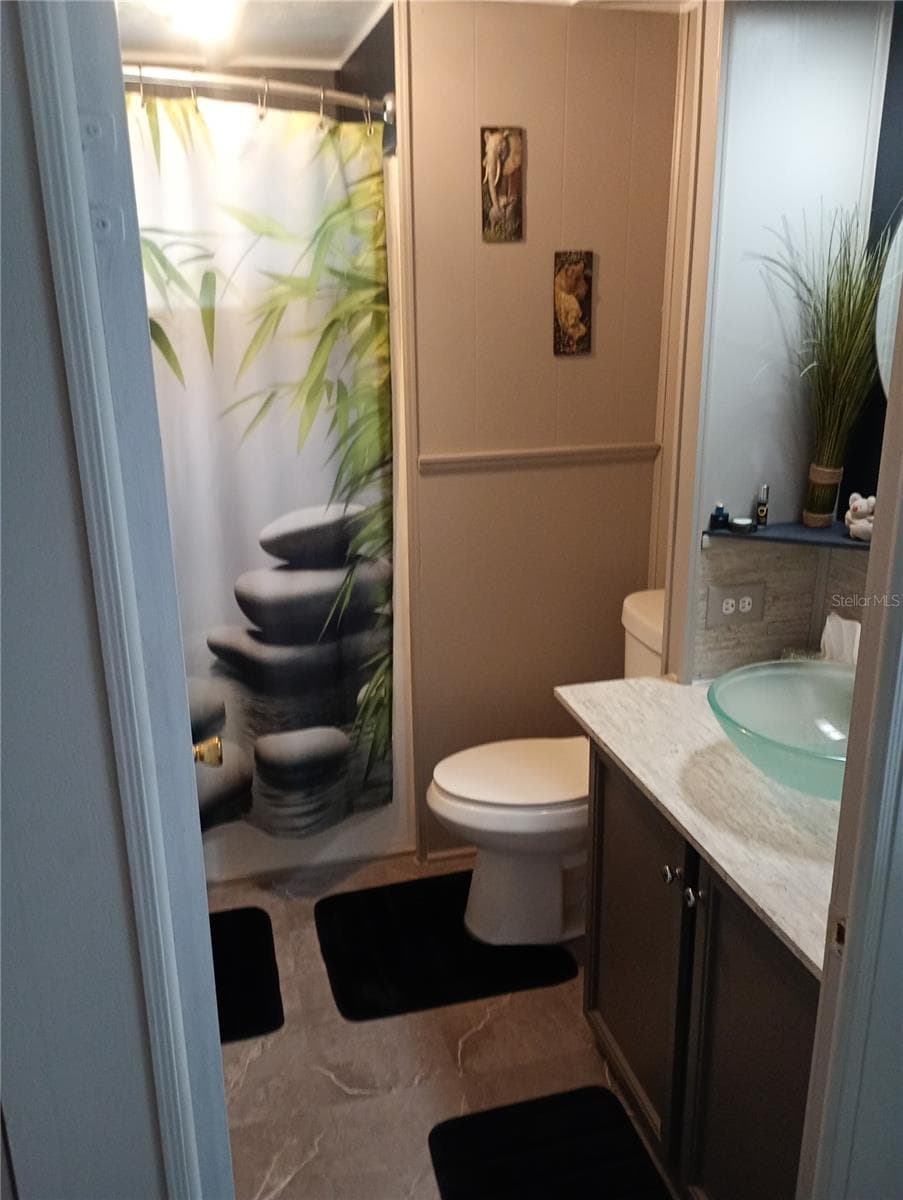 109 FERN DRIVE — photo 29 of 45