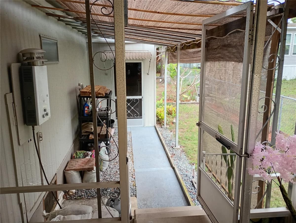 109 FERN DRIVE — photo 39 of 45