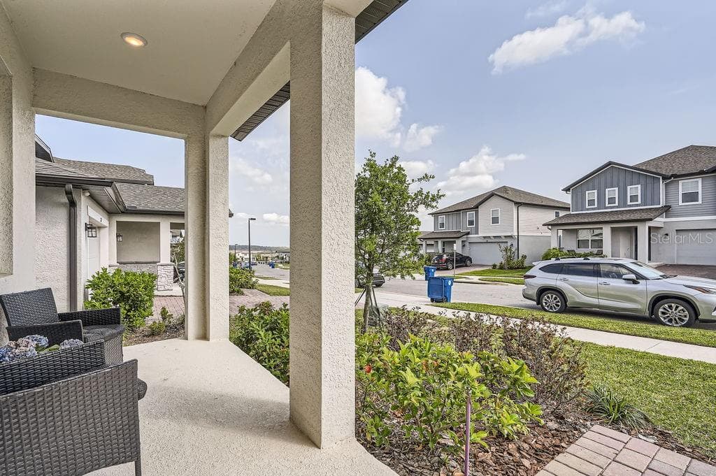 2277 CROSSBOW STREET — photo 3 of 31