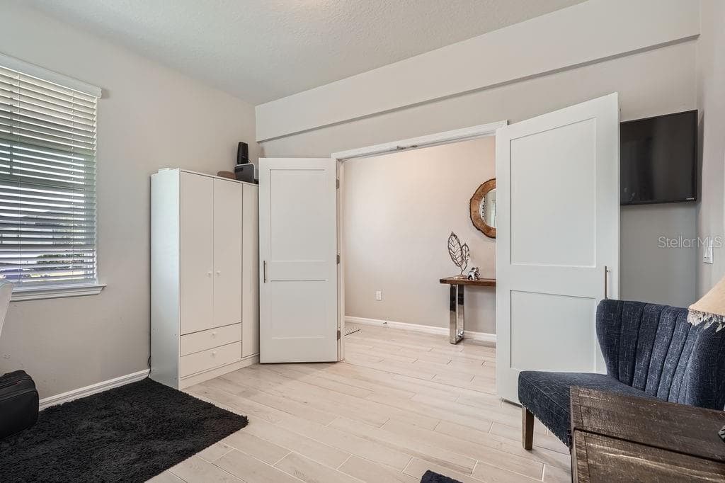 2277 CROSSBOW STREET — photo 11 of 31
