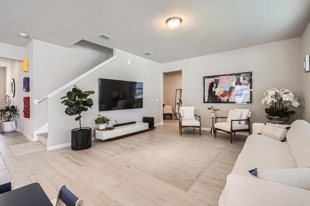 2277 CROSSBOW STREET — photo 8 of 31