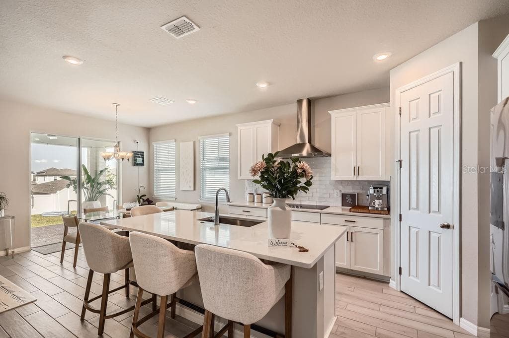 2277 CROSSBOW STREET — photo 5 of 31