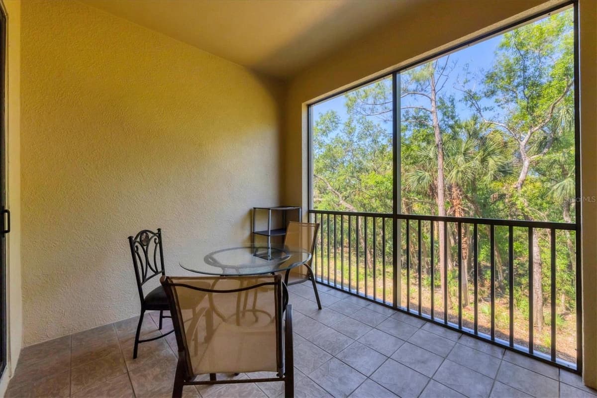 7710 LAKE VISTA COURT — photo 37 of 60