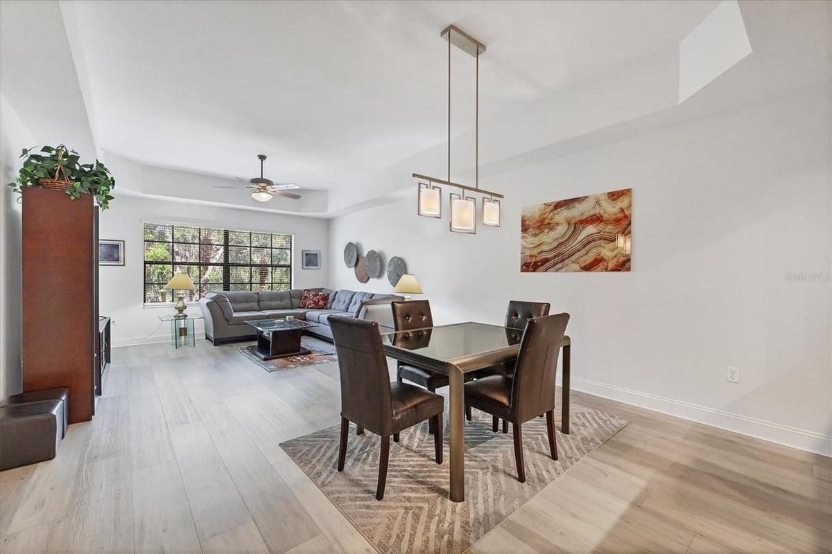 7710 LAKE VISTA COURT — photo 22 of 60