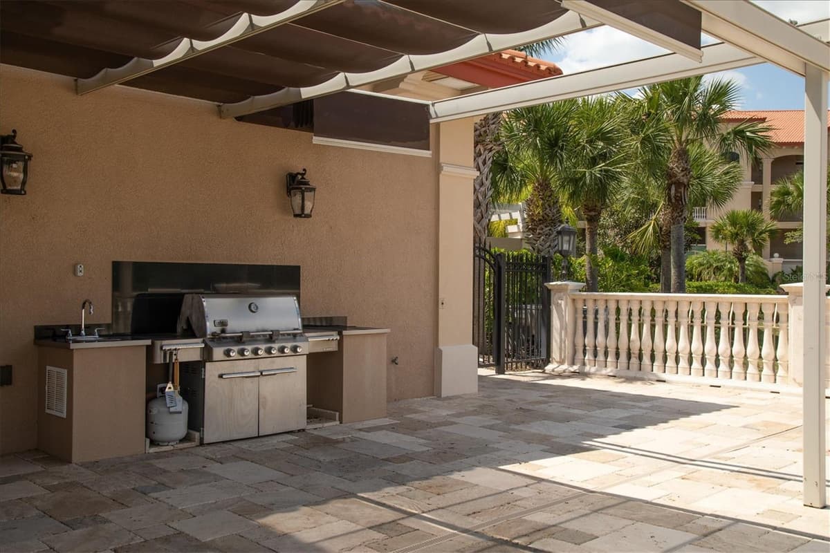 7710 LAKE VISTA COURT — photo 54 of 60