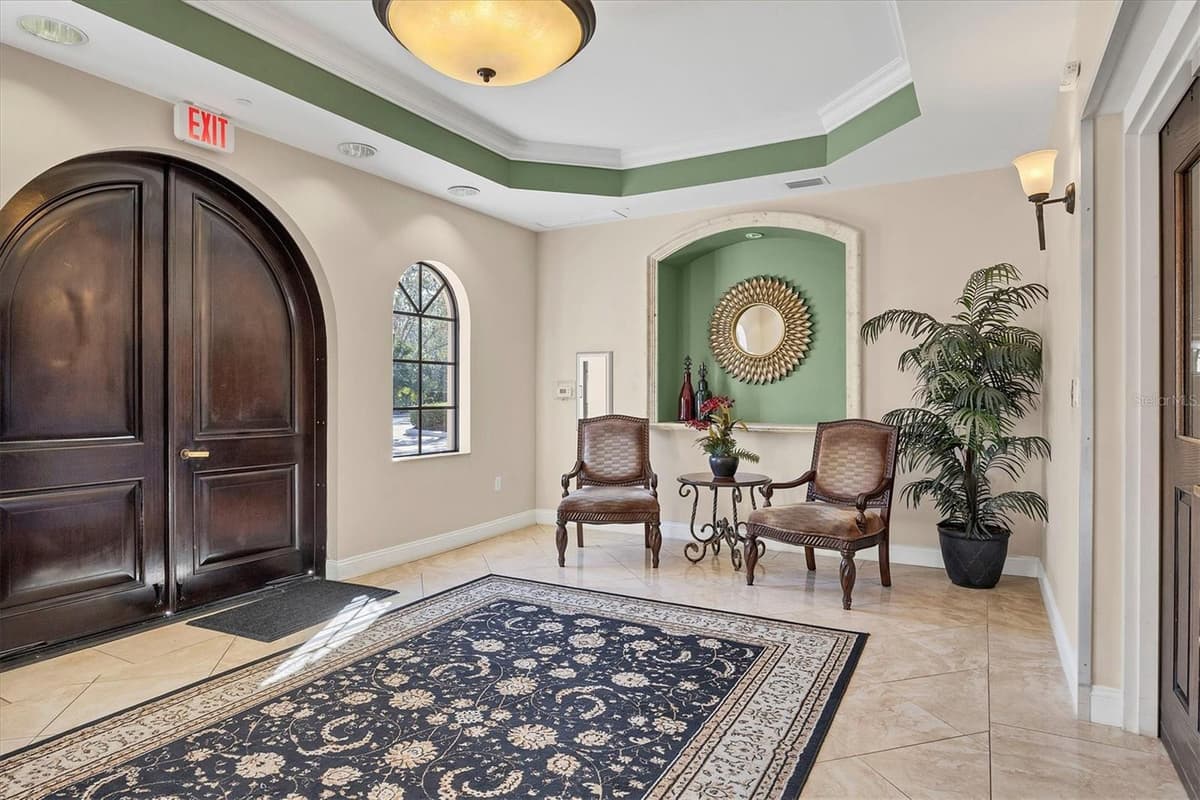 7710 LAKE VISTA COURT — photo 13 of 60