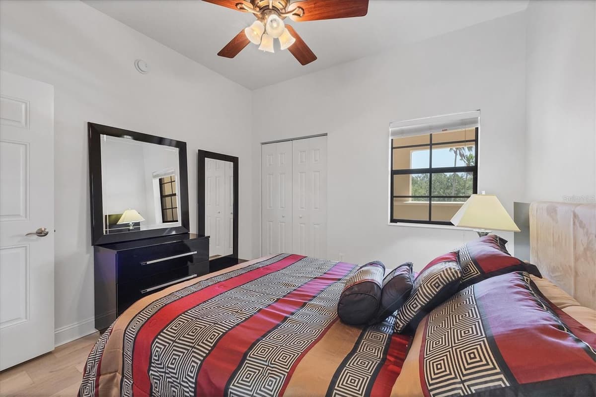 7710 LAKE VISTA COURT — photo 31 of 60
