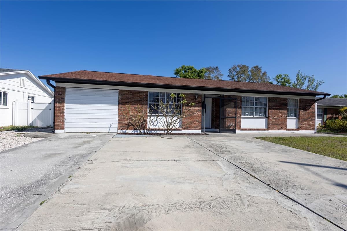 724 TRADEWINDS DRIVE — photo 1 of 23