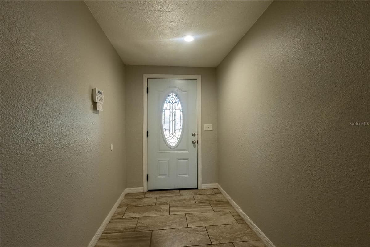 724 TRADEWINDS DRIVE — photo 8 of 23