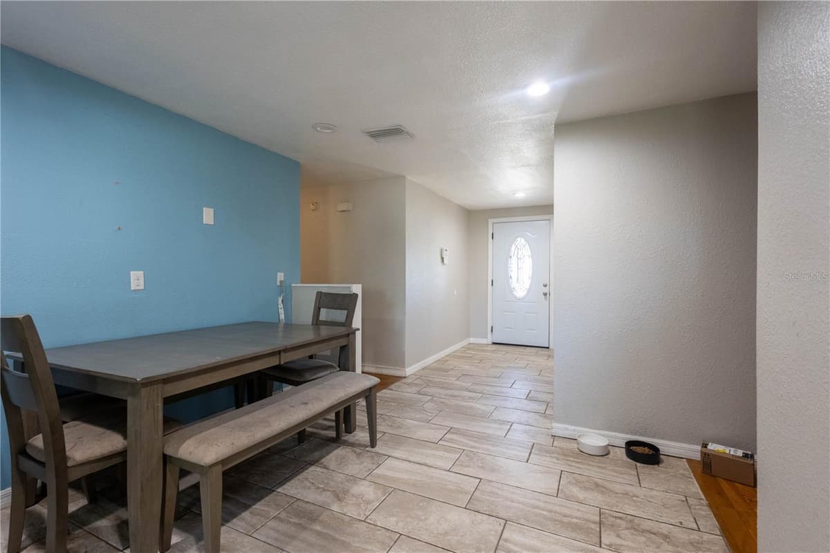 724 TRADEWINDS DRIVE — photo 4 of 23