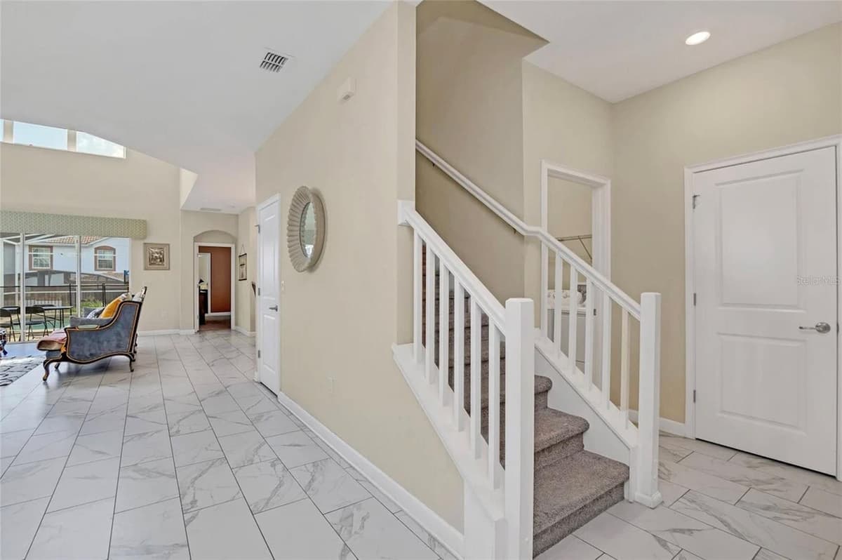 1555 FLANGE DRIVE — photo 4 of 56