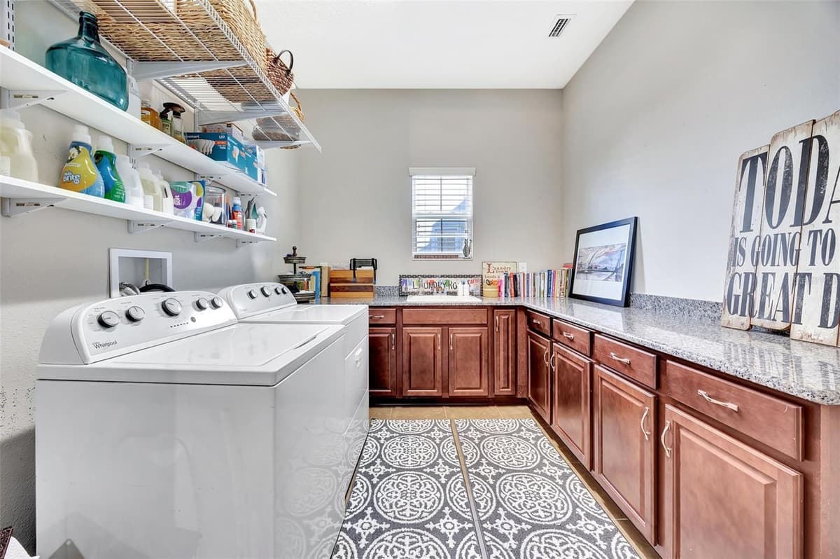 6324 BREVADA LANE — photo 33 of 45