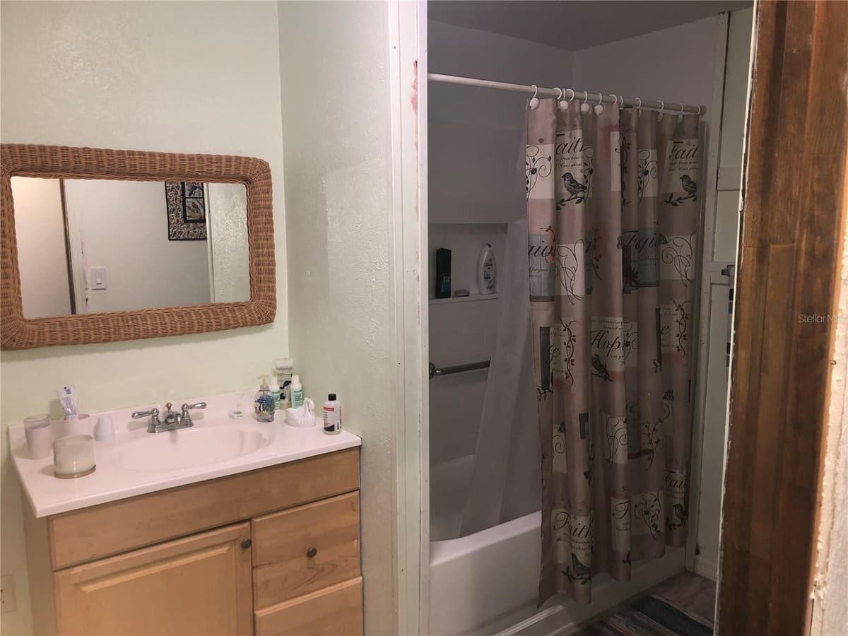 136 COMMERCIAL STREET — photo 10 of 14