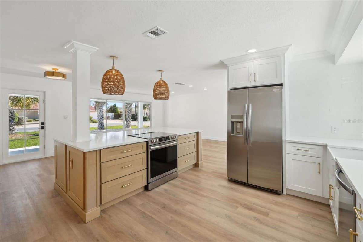 2650 VINA DEL MAR BOULEVARD — photo 15 of 42