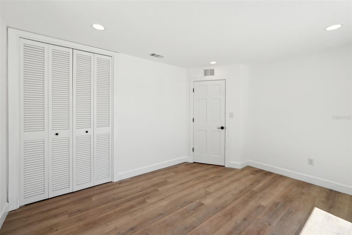 2650 VINA DEL MAR BOULEVARD — photo 29 of 42