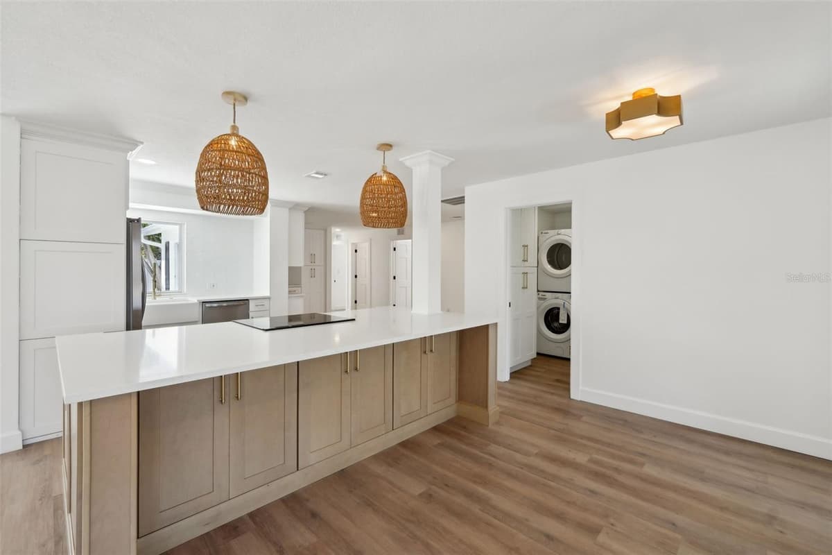 2650 VINA DEL MAR BOULEVARD — photo 13 of 42