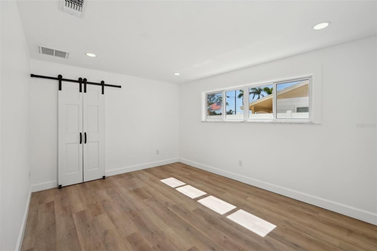 2650 VINA DEL MAR BOULEVARD — photo 18 of 42