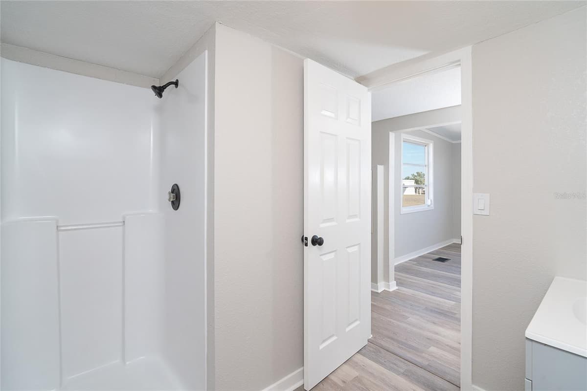 7413 PETULA AVENUE — photo 17 of 43