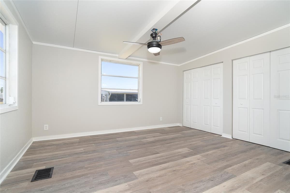 7413 PETULA AVENUE — photo 14 of 43