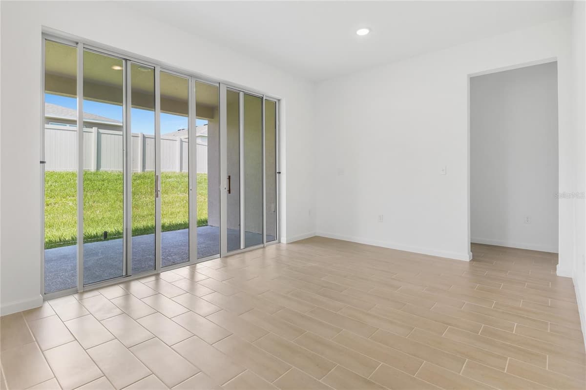 1011 WISTERIA WAY — photo 7 of 15