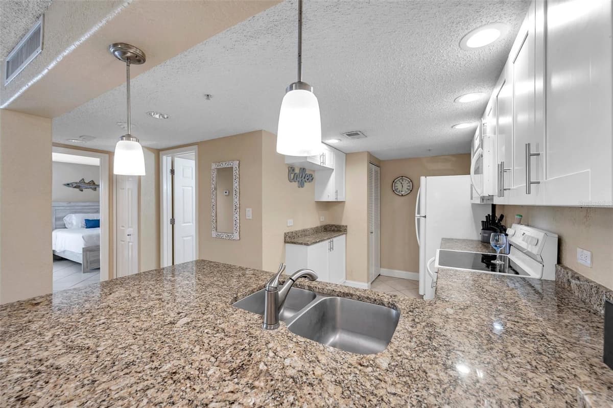 36750 US 19 — photo 23 of 82