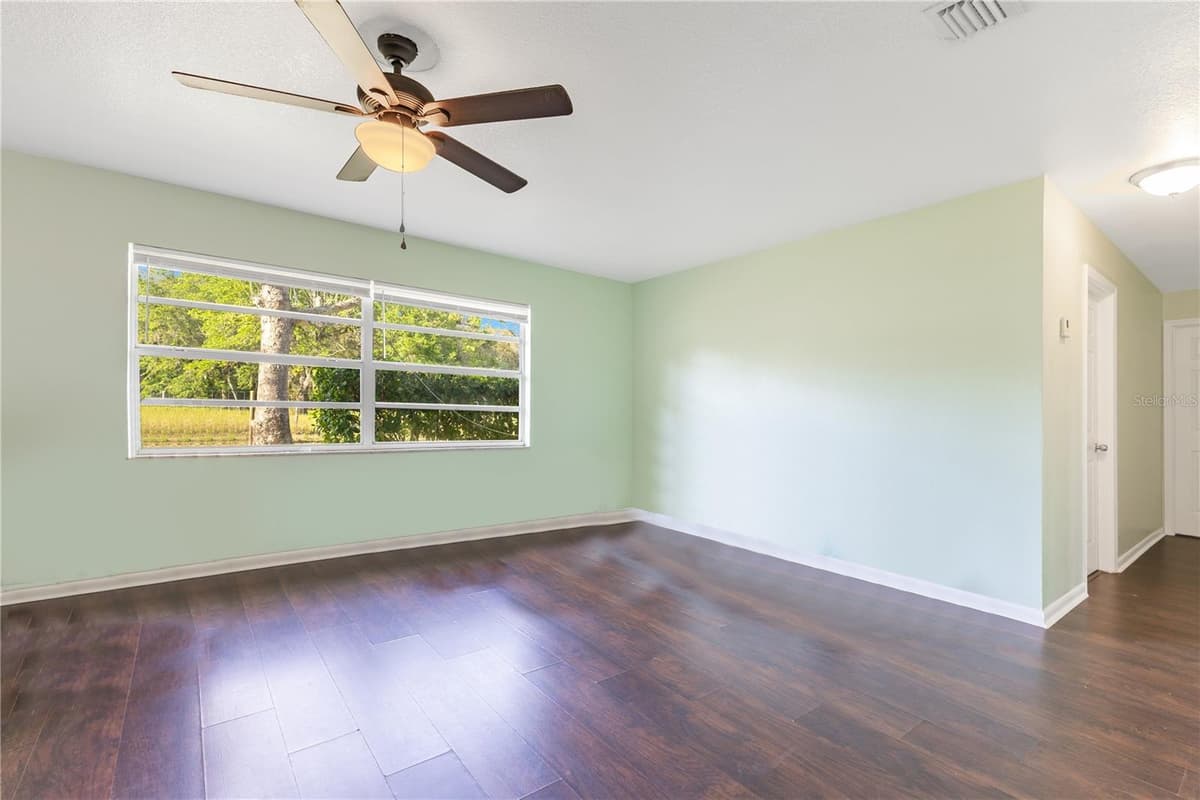 4550 CHANDLER ROAD — photo 10 of 53